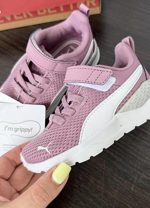 Кросівки для дівчинки puma anzarun lite