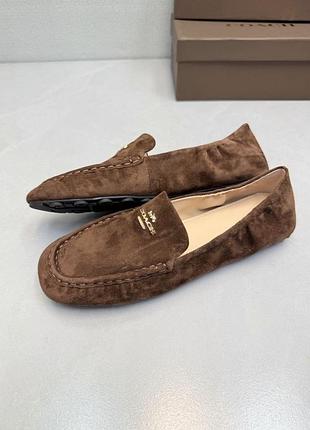Лоферы женские