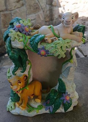 Винтажная трехмерная фото рамка disney с изображением симбы и налы.