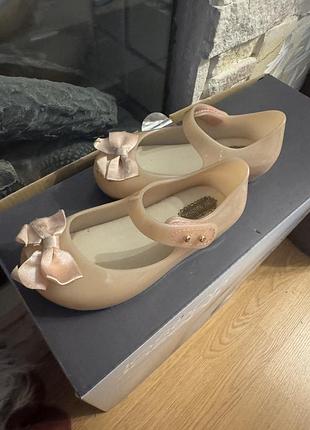 Босоніжки, крокси , для дівчинки , melissa !