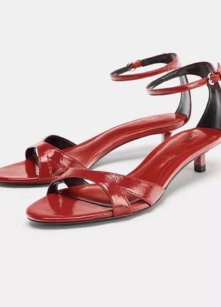 Червоні шкіряні мінімалістичні босоніжки  zara 
⚡⚡⚡⚡⚡⚡⚡⚡⚡⚡⚡⚡