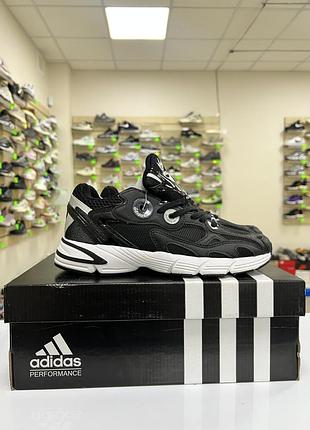 Женские кроссовки adidas aster, супер удобные и легкие кроссы
 вьетнам, супер хайповые кроссы,
в коробках, укрепленная пятка.
38-24,5см, 39-25см