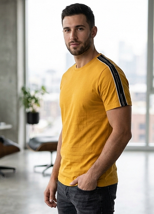 Футболка givenchy cuban fit yellow tape t-shirt