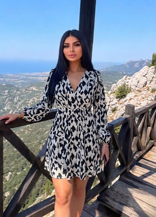 Летнее платье 🌴 платье shein 👗 летнее мини платье на резинке 🐆 анималистичный принт💛 летнее платье