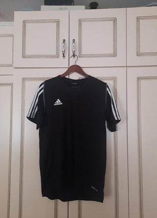 Футболка черная adidas climacool
