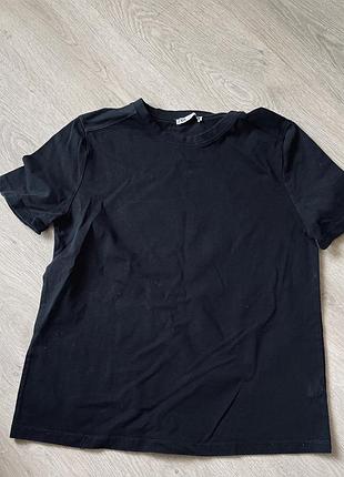 Чорна футболка zara