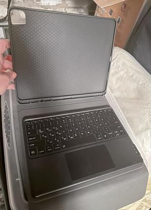 Чохол клавіатура для ipad pro 12.9” 6-го покоління