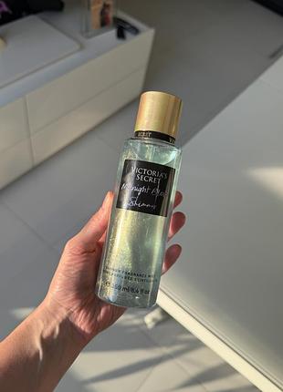 Victoria’s secret midnight bloom shimmer спрей з блиском