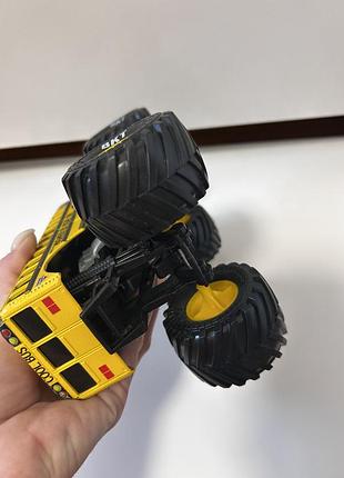 Машинки  monster jam 8