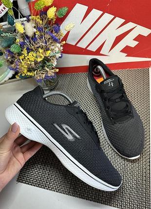 Оригинальные кроссовки skechers