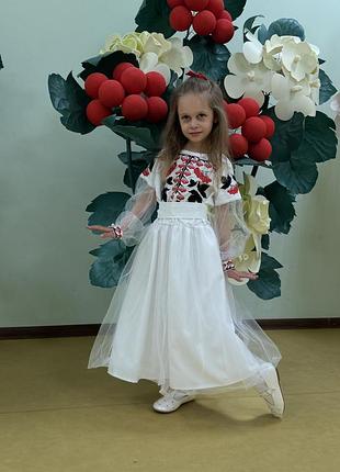 Неймовірна вишиванка