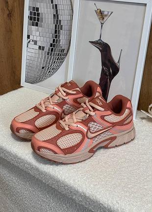 Стильные женские кроссовки nike v5 rnr red bugrundy