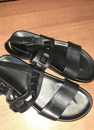Fendi босоножки кожаные