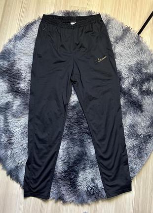 Спортивні штани бренду nike dri-fit academy 23 tracksuit, розмір s