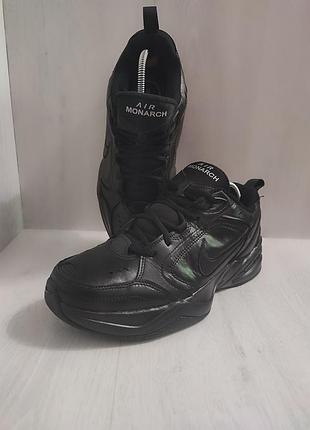 Кросівки nike air monarch 44- устілка 28,5 см