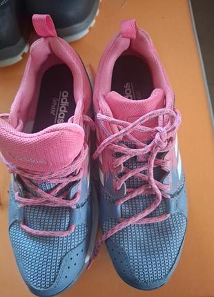 Кросівки жіночі стан нових розмір 38,5(24) adidas