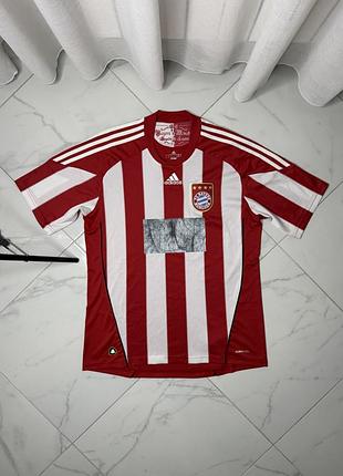Оригінальна футбольна футболка баварія мюнхен 2010/11 adidas / фк баварія / ретро