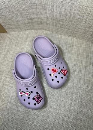 Оригінальні шльопанці crocs