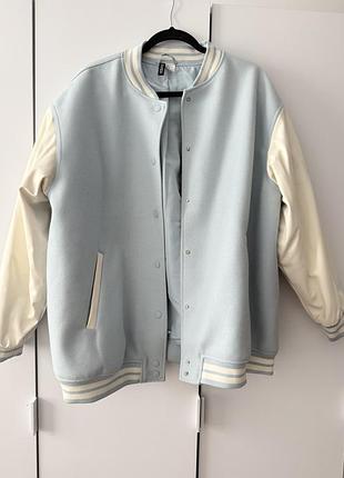 Блакитний бомбер h&m розмір l