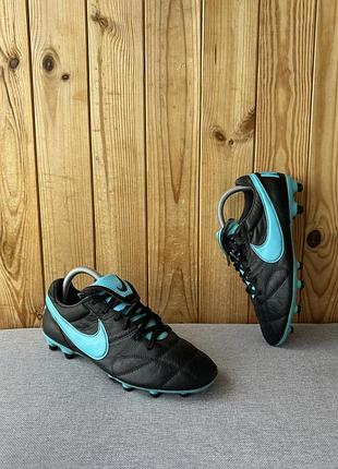 Футбольні бутси сороконіжки копочки nike premier