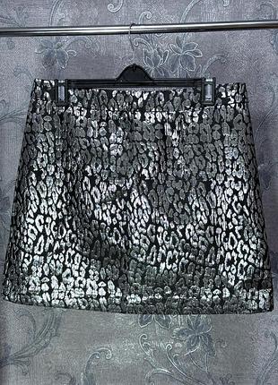 Жіноча міні спідниця 48 розмір (uk14) dorothy perkins нарядна блискуча зі срібним люрексом стильна з леопардовим принтом легка