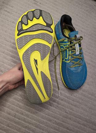 Кроссовки altra escalante racer 44 р 28,5 см отличное состояние