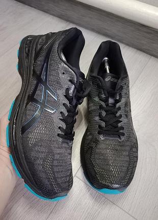 Кроссовки asics