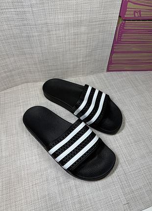 おこ Оригінальні шльопанці adidas — купить в Украине | SHAFA | #212313352