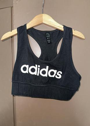 Топ adidas