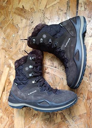 Оригінальні трекингові черевики на мембрані не промокні lowa gore-tex