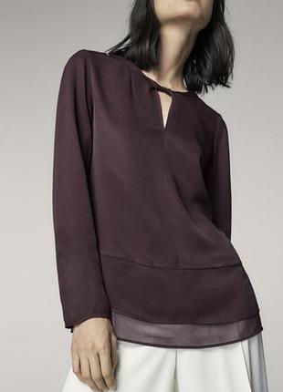 Блузка massimo dutti виконана в глибокому бордовому кольорі і елегантним вирізом спереду