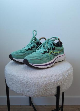 Оригинальные кроссовки saucony