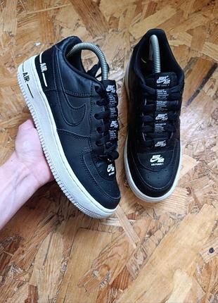 Оригинальные демисезонные кожаные кроссовки cj4092-001 nike air force 1 black white black sneakers