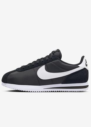 Оригінальні жіночі кросівки nike cortez dz2795-001 у новому стані з сша
