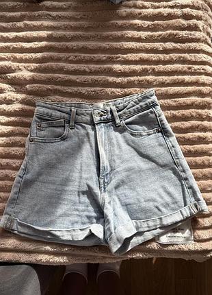Шорти джинсові на літо stradivarius