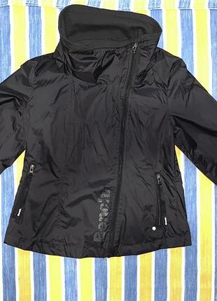 Ветровка bench