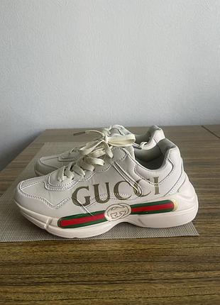 Продам кросівки gucci, 39 розмір,24,5 см