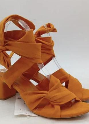 Босоніжки на підборах h&m нові