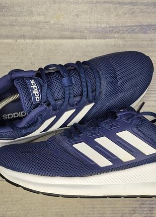 Кроссовки adidas