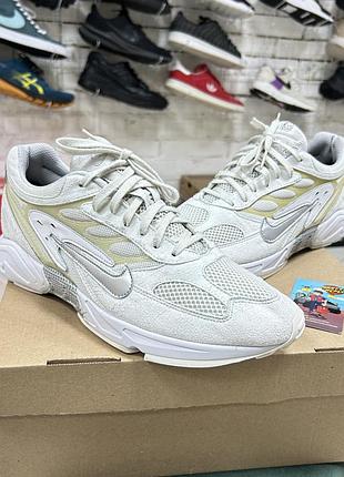 Чоловічі кросівки nike air ghost racer для бігу тренувань залу спортивні світлі білі сітка літні легкі оригінал бігові бу 45 р повсякденні мʼякі