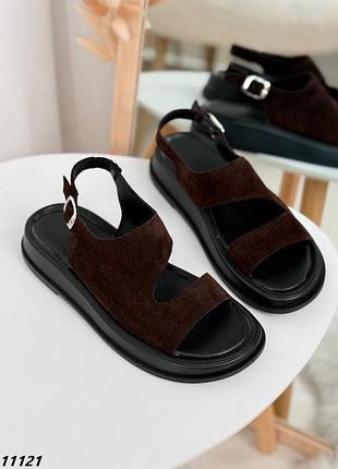 Натуральные замшевые шоколадные босоножки