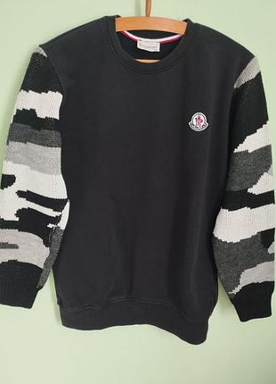 Свитшот от moncler,
