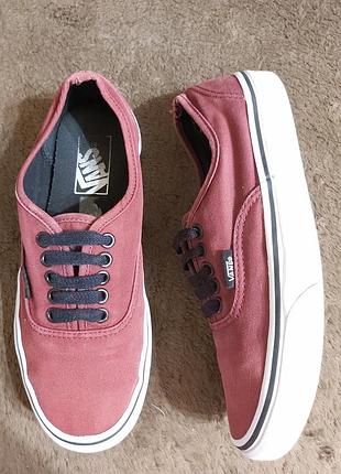 Кеди, мокасины,  мокасини vans оригінал. розмір по бірці 38.  по факту устілка 24,5см.