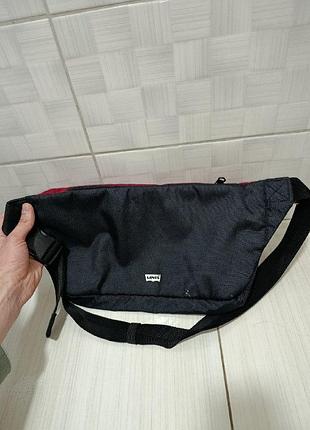 Сумка-бананка levi's 5