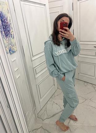 Костюм прогулянковий