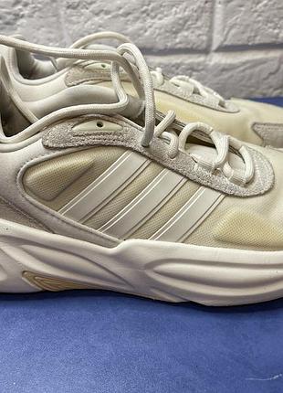 Жіночі кросівки adidas