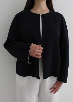 Стильний та актуальний жіночий піджак max mara темно-синього кольору