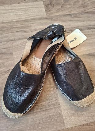 Нові чорні жіночі шкіряні еспадрільї розмір 41 lc waikiki