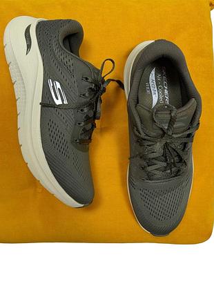 Skechers спортивні сітчасті зручні кросівки хакі унісекс оригінал