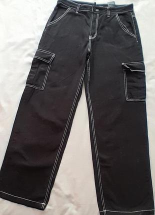 Женские чёрные брюки джинсы-карго из линейки шведской фирмы  h&m-dividcd.
